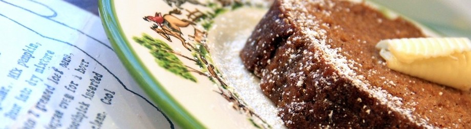 Super Moist Pumpkin Bread {Thanksgiving&nbsp;Layup}